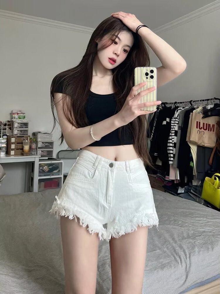 High Waist White Denim Shorts  - مراجعة Shorts Denim Frayed وسعره