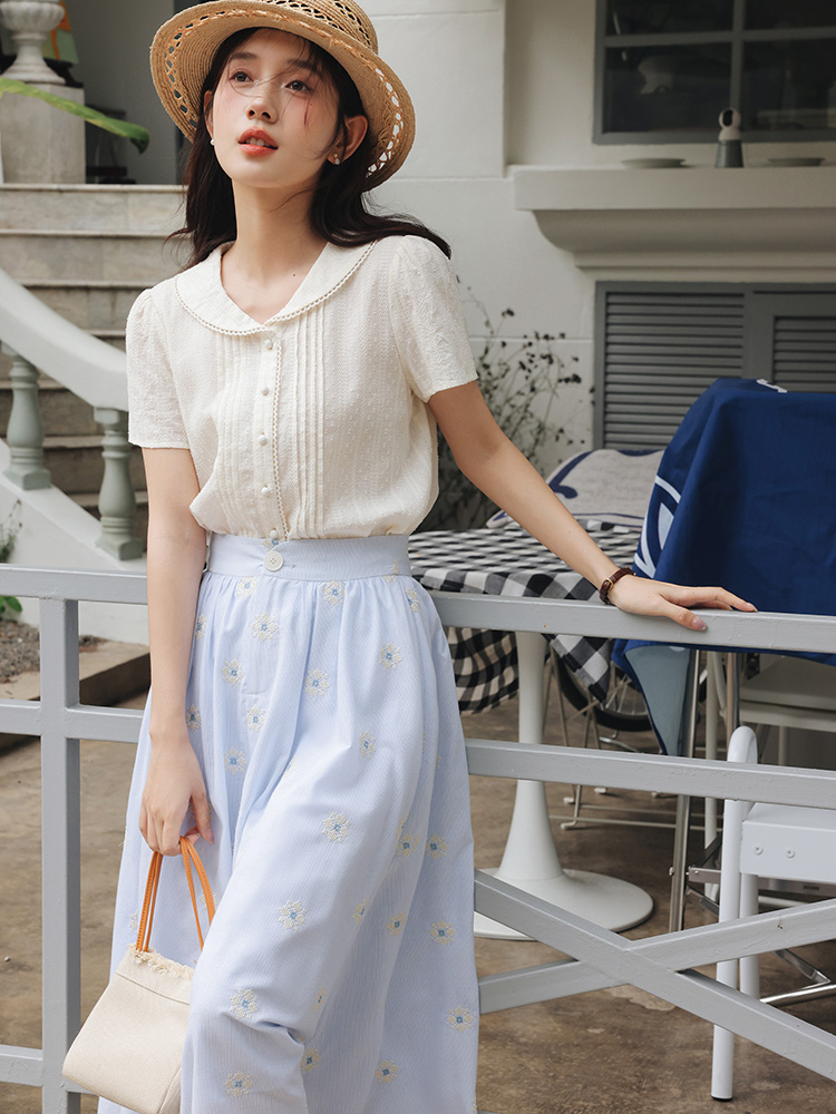 Vintage White Shirt Floral Emb - مراجعة Midi Skirt Floral وسعره